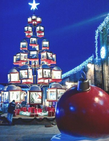 Casa Santa Claus Papa Noel Gigante Fibra de Vidrio en alquiler 